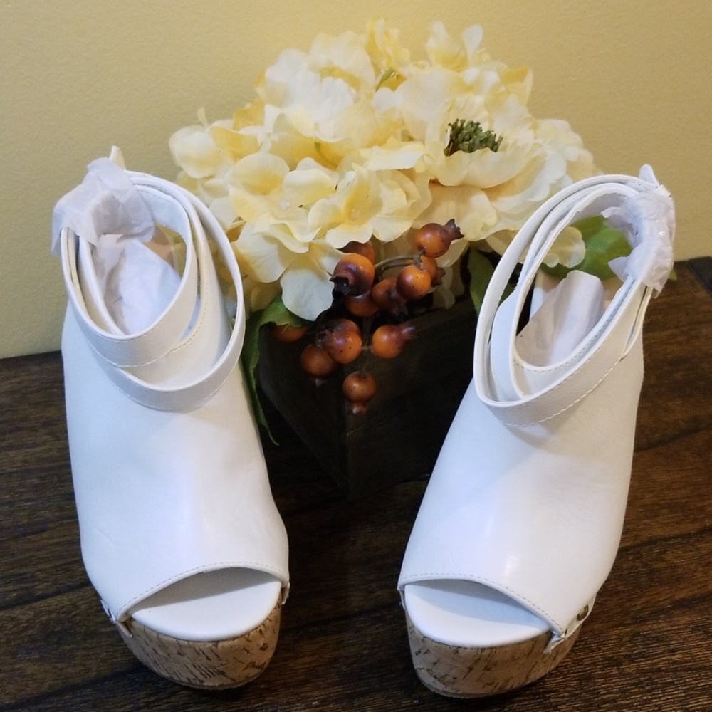 Shoe Dazzle Sarahh Studded Platform Sandal